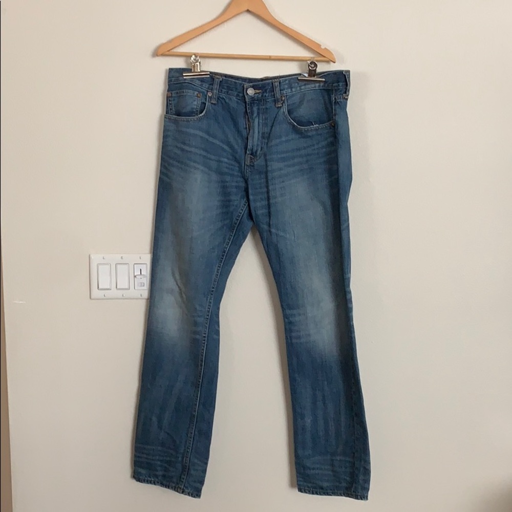American Eagle Men’s Light Wash Jeans